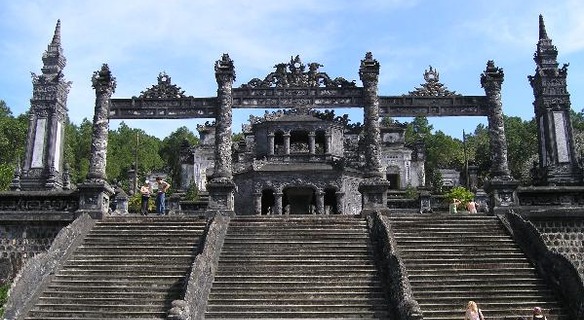 CRUCEROS CHAN MAY VIETNAM CRUCEROS DA NANG CRUCEROS HUE CRUCEROS ASIA CRUCEROS ORIENTE CRUCEROS INDOCHINA CRUCEROS ASIA CRUISES HUE CREUERS ASIA #CrucerosAsia #Cruceros Oriente